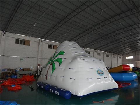 Inflatable Climbing Iceberg